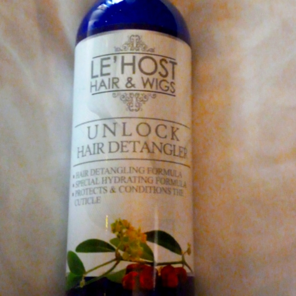 Le'Host hair detangler